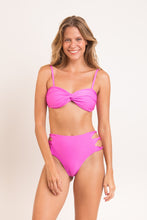 Cargar imagen en el visor de la galería, Model Front: Rio De Sol Bragas Bottom Vita-Pink High-Waist-Spin