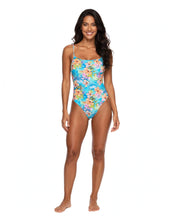 Cargar imagen en el visor de la galería, Model Front: Rio De Sol Una Pieza Maxi Flower Body