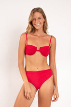Cargar imagen en el visor de la galería, Model Front: Rio De Sol Sostén Top Malibu-Malagueta Zaya