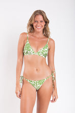Cargar imagen en el visor de la galería, Model Front: Rio De Sol Sostén Top Flow Tri-Fixo