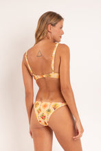 Cargar imagen en el visor de la galería, Model Back: Rio De Sol Sostén Top Mosaico Chantal