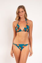 Cargar imagen en el visor de la galería, Model Front: Rio De Sol Sostén Top Luma Mel