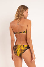 Cargar imagen en el visor de la galería, Model Back: Rio De Sol Conjunto Set Luxor Bandeau-Joy Essential-Comfy