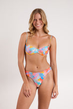Cargar imagen en el visor de la galería, Model Front: Rio De Sol Bragas Bottom Cloud Nice-Fio