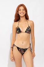 Cargar imagen en el visor de la galería, Model Front: Rio De Sol Sostén Top Flora Frufru