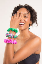 Cargar imagen en el visor de la galería, Image 02: Rio De Sol Accesorios Para El Cabello Dots-Energy Scrunchie