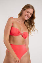 Cargar imagen en el visor de la galería, Image 06: Rio De Sol Conjunto Set Malibu-Folia Bandeau-Iris Highwaist-Spin-Iris