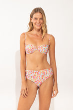 Cargar imagen en el visor de la galería, Model Front: Rio De Sol Bragas Bottom Ditsy-Sky Amy