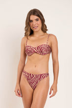 Cargar imagen en el visor de la galería, Model Front: Rio De Sol Sostén Top Dune Kelli