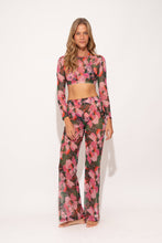 Cargar imagen en el visor de la galería, Model Front: Rio De Sol Pantalones De Playa Jolie Pants Lana