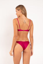 Cargar imagen en el visor de la galería, Model Back: Rio De Sol Bragas Bottom Shimmer-Desejo Cheeky-Tie-Gold