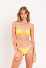Cargar imagen en el visor de la galería, Image 09: Rio De Sol Conjunto Set Amarelo Bandeau-Crispy Cheeky-Crispy