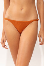 Cargar imagen en el visor de la galería, Gallery: Rio De Sol Bragas Bottom Ferrugo Cheeky-Aya
