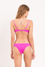 Cargar imagen en el visor de la galería, Model Back: Rio De Sol Sostén Top Malibu-Rosa Bandeau-Duo