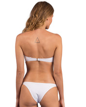 Cargar imagen en el visor de la galería, Image 07: Rio De Sol Conjunto Set Bora-White Bandeau-Joy Leblon