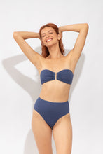 Cargar imagen en el visor de la galería, Image 05: Rio De Sol Bragas Bottom Carmel-Blue Hotpants