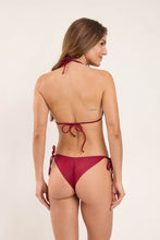 Cargar imagen en el visor de la galería, Model Back: Rio De Sol Bragas Bottom Touch-Carmim Cheeky-Tie