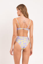 Cargar imagen en el visor de la galería, Model Back: Rio De Sol Conjunto Set Glow Bandeau-Joy Hotpants
