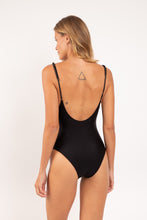 Cargar imagen en el visor de la galería, Model Back: Rio De Sol Una Pieza Shimmer-Black Hype-Noa
