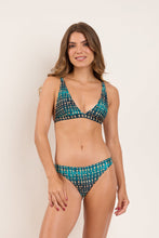 Cargar imagen en el visor de la galería, Model Front: Rio De Sol Bragas Bottom Brisa Essential-Comfy