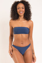 Cargar imagen en el visor de la galería, Image 09: Rio De Sol Conjunto Set Navy Bandeau-Reto Nice-Fio