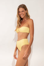Cargar imagen en el visor de la galería, Image 04: Rio De Sol Bragas Bottom Drift-Butterglow Hotpants