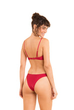 Cargar imagen en el visor de la galería, Model Back: Rio De Sol Sostén Top Shimmer-Divino Bandeau-Joy