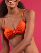Cargar imagen en el visor de la galería, Image 10: Rio De Sol Sostén Top Paprica Bandeau-Joy