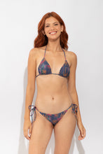 Cargar imagen en el visor de la galería, Model Front: Rio De Sol Bragas Bottom Coqueiro Ibiza-Comfy