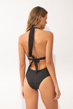 Cargar imagen en el visor de la galería, Model Back: Rio De Sol Una Pieza Linea-Black Mel-Op