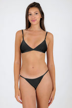 Cargar imagen en el visor de la galería, Model Front: Rio De Sol Conjunto Set Shimmer-Black Tri-Fixo California