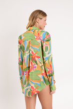 Cargar imagen en el visor de la galería, Model Back: Rio De Sol Vestido Camidero Tropical Shirt Greta