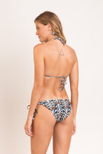 Cargar imagen en el visor de la galería, Model Back: Rio De Sol Bragas Bottom Ikat Ibiza-Comfy
