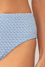 Cargar imagen en el visor de la galería, Image 06: Rio De Sol Bragas Bottom Drift-Cianita Hotpants