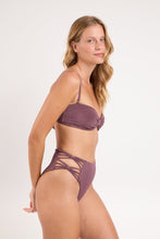 Cargar imagen en el visor de la galería, Image 02: Rio De Sol Conjunto Set Malibu-Ebano Bandeau-Iris Highwaist-Spin-Iris