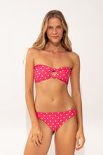 Cargar imagen en el visor de la galería, Model Front: Wednesday In Hawaii By Rio De Sol Sostén Top Kiko-Guava Lani