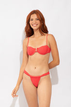 Cargar imagen en el visor de la galería, Model Front: Rio De Sol Sostén Top Cali-Flamingo Juliette