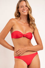 Cargar imagen en el visor de la galería, Image 05: Rio De Sol Conjunto Set Microfibra-Chic-Red Bandeau-Joy Leblon