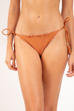 Cargar imagen en el visor de la galería, Gallery: Rio De Sol Bragas Bottom Shimmer-Nocciola Frufru
