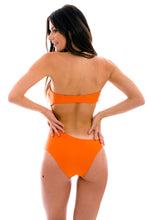 Cargar imagen en el visor de la galería, Model Back: Rio De Sol Una Pieza Tangerina Body-Rio