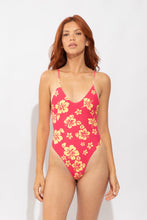 Cargar imagen en el visor de la galería, Model Front: Wednesday In Hawaii By Rio De Sol Una Pieza Pua-Guava Hilo
