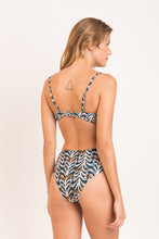 Cargar imagen en el visor de la galería, Model Back: Rio De Sol Sostén Top Ikat Twist
