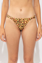 Cargar imagen en el visor de la galería, Gallery: Rio De Sol Bragas Bottom Yellow-Feline Mel