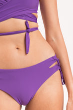 Cargar imagen en el visor de la galería, Image 11: Rio De Sol Sostén Top Amuleto Kate