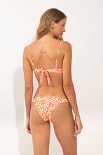 Cargar imagen en el visor de la galería, Model Back: Rio De Sol Sostén Top Ditsy-Butter Juliette
