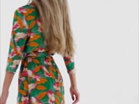 Cargar y reproducir el video en el visor de la galería, Video: Rio De Sol Vestido Camidero Green Bloom Chemise