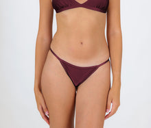 Cargar imagen en el visor de la galería, Gallery: Rio De Sol Bragas Bottom Barolo California