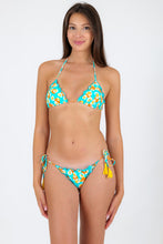 Cargar imagen en el visor de la galería, Model Front: Rio De Sol Bragas Bottom Dubai Frufru-Fio