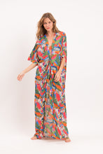 Cargar imagen en el visor de la galería, Model Front: Rio De Sol Vestido De Playa Jungle Long Dress