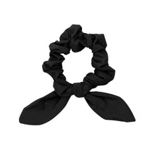 Cargar imagen en el visor de la galería, Product Front: Rio De Sol Accesorios Para El Cabello Nero Scrunchie